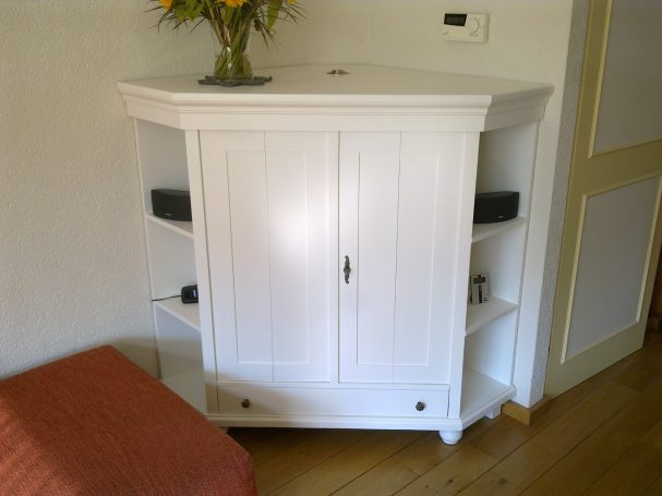 TV hoekkast